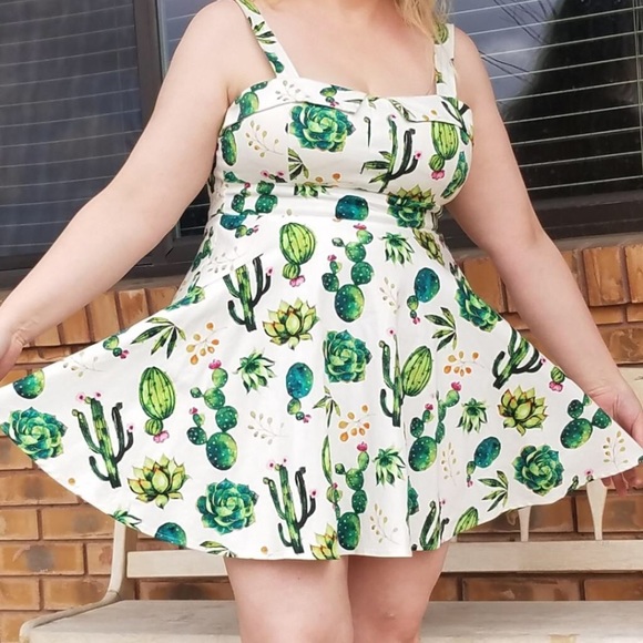 1950s style swing dress - Picture 3 of 4